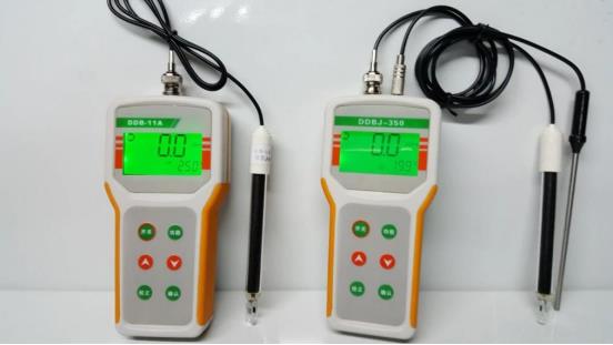 便攜式電導(dǎo)率儀